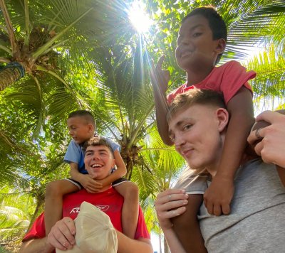 Volunteers helping the kids on their gap year in Costa Rica.